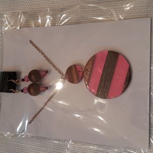 Pink and wooden beaded necklace and earrings set with gold chain